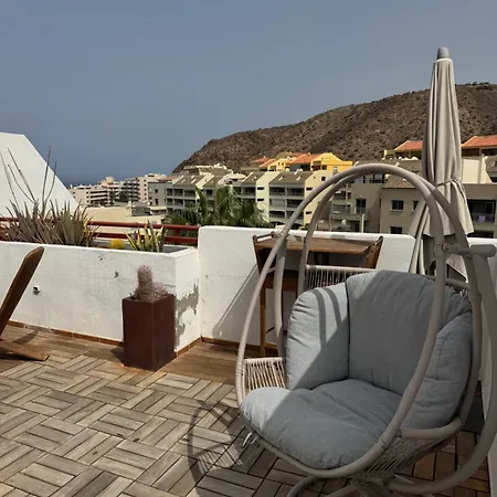 With Pools And Ocean Views Lejlighed *